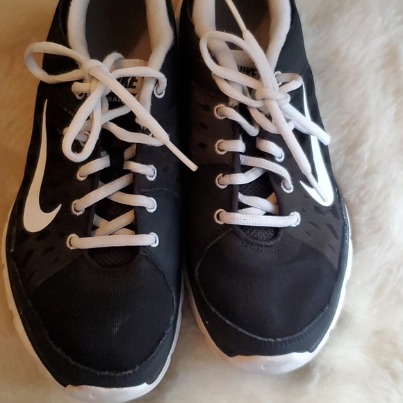 Nike trainers - Picture 2 of 3